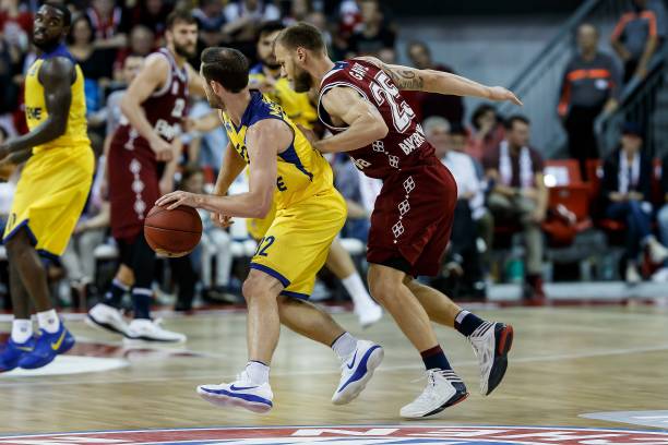 使得球队在 使得球队在